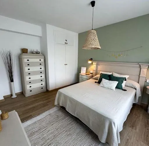 Increible Piso A Pocos Metros Del Mar Con Piscina 公寓 *